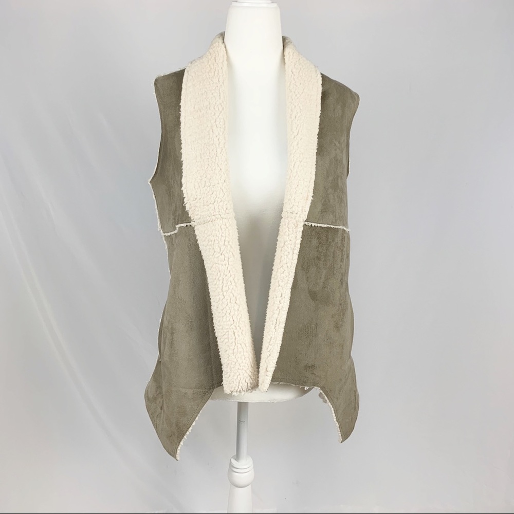 Jack by BB Dakota Suede Sherpa Vest‎
